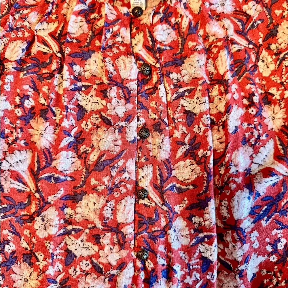 Lucky Brand Red and Cream Floral Blouse - Picture 9 of 10